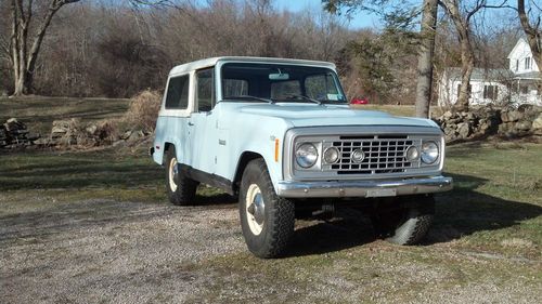 1973 jeep commando --removeable hard top