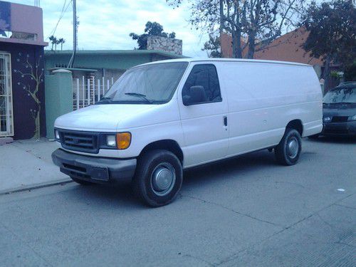 22005 ford econoline e350 diesel 6.0 powerstroke  with shelfs inside  strong