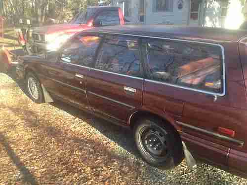1989 Toyota Camry LE Wagon low mileage loaded with electronic gauges RARE classi, image 9