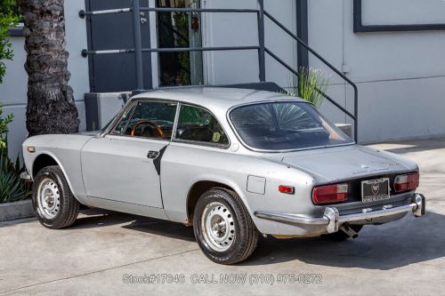 Alfa Romeo GTV 2000