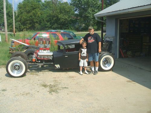 32ford hot rod project,hotrod,ratrod,custom,rat rod,bbf,suicide dr,chopped top.