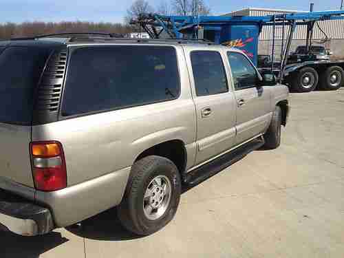2001 Chevrolet Suburban 4x4 Southern Vehicle, image 3