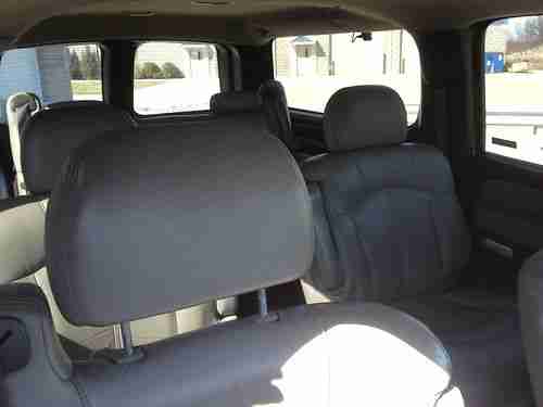 2001 Chevrolet Suburban 4x4 Southern Vehicle, image 7