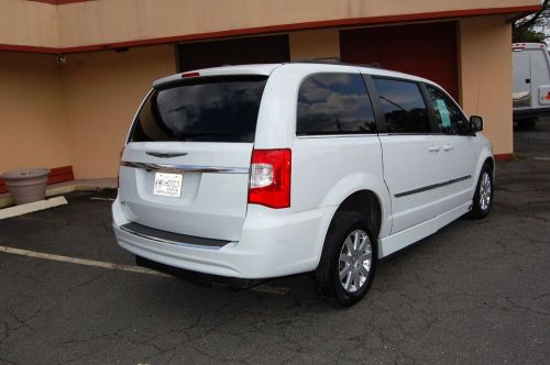 2016 chrysler h-cap 1 position