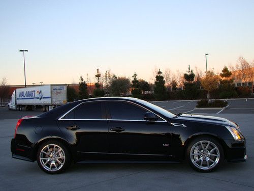 2012 cadillac cts-v, only 8k mi, don't miss!