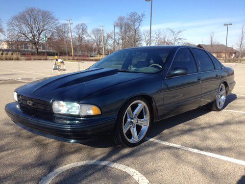 1995 chevrolet impala ss sedan 4-door 5.7l - clean - no reserve - wheels- hood