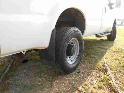 2002 Ford F250 Super Duty Truck  4x4 (GooseNeck Hitch)Very Clean Only 121k miles, image 9
