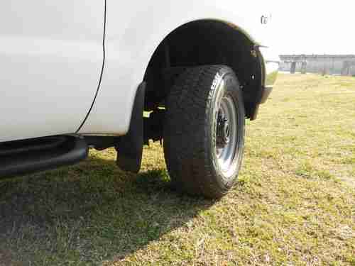 2002 Ford F250 Super Duty Truck  4x4 (GooseNeck Hitch)Very Clean Only 121k miles, image 10