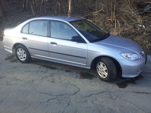 2004 honda civic dx sedan 4-door 1.7l all services done,40mpg,runs like new