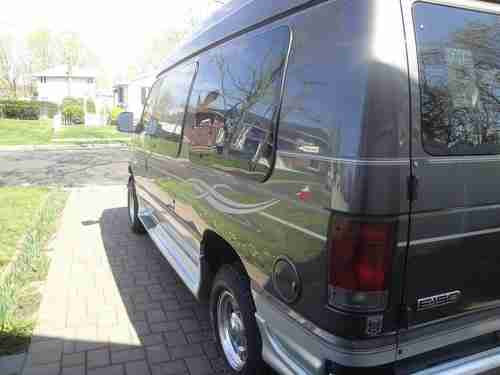 Handicap with Lift. Disabled-Ready modified Van 3-Door 4.6L. NO RESERVE, image 21