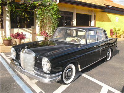 1961 mercedes-benz 220,cold ac ,new tires,am/fm,cassette,mint condition,