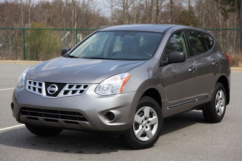 2012 nissan rogue 11k miles, runs like new!!!