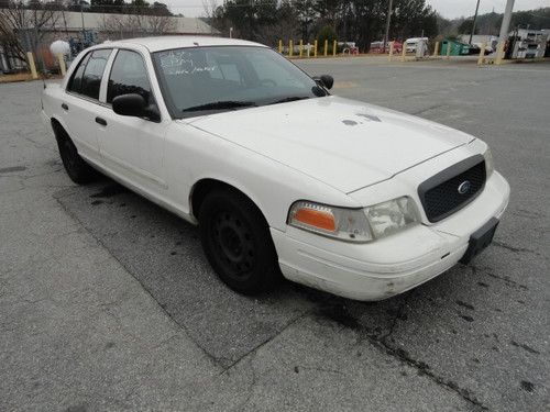 2005 white ford crown victoria 4 door sedan one owner