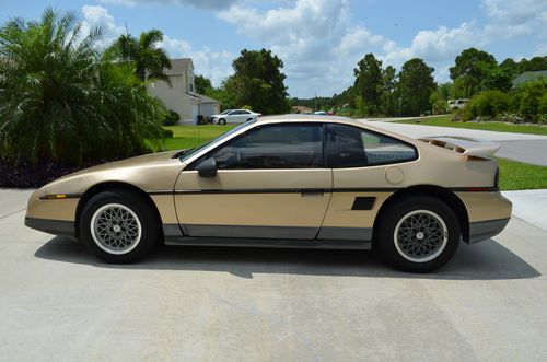 1987 pontiac fiero gt coupe 2-door 2.8l