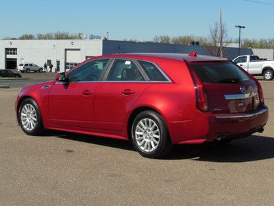 3.0l luxury  wagon awd-bose-beautiful color-free cadillac maintenence