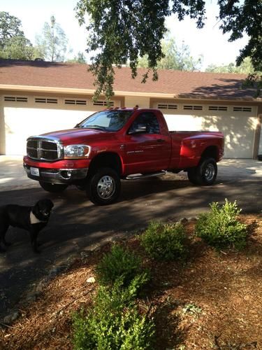 2006 dodge laramie 3500 standard cab dually, 4x4  5.9 cummins diesel, 6 sp man.