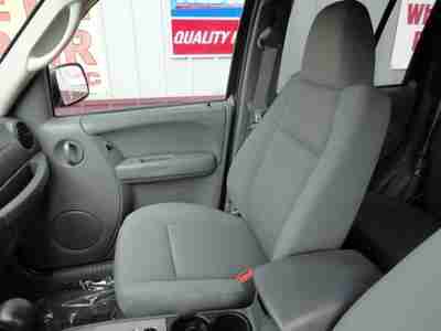 Renegade 4X4 SUV CD Air Conditioning Alarm System Alloy Wheels AM/FM Fog Lights, image 5