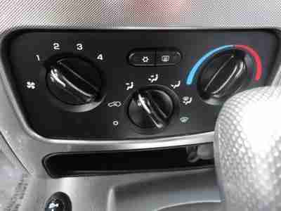 Renegade 4X4 SUV CD Air Conditioning Alarm System Alloy Wheels AM/FM Fog Lights, image 18