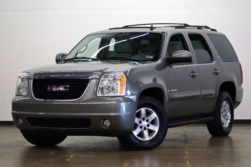 07 yukon slt, tv/dvd, 2nd row captains, sunroof, ultra clean, we finance!