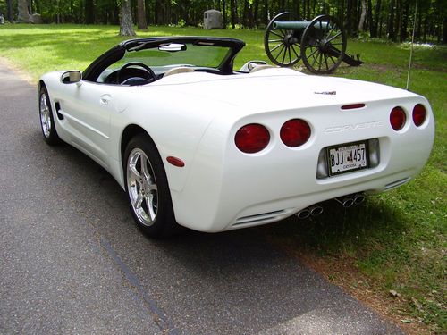 2004 CORVETTE CONVERTIBLE, image 2