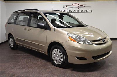 2006 toyota sienna 5dr ce  7-passenger van extra clean