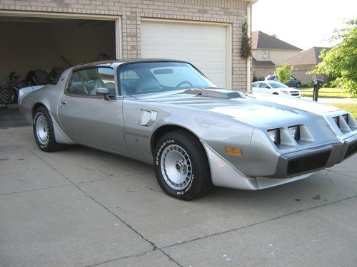 Beautiful 1979 trans-am 10th anniversary edition - 6.6 liter v8- t/tops-ex clean