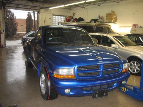 2000 dodge dakota r/t standard cab pickup 2-door 5.9l