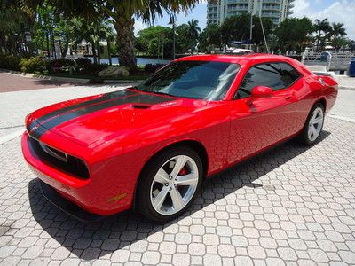 Florida 2010 dodge challenger srt8 low 5,869 miles navi winter pkg 6.1l v8 hemi