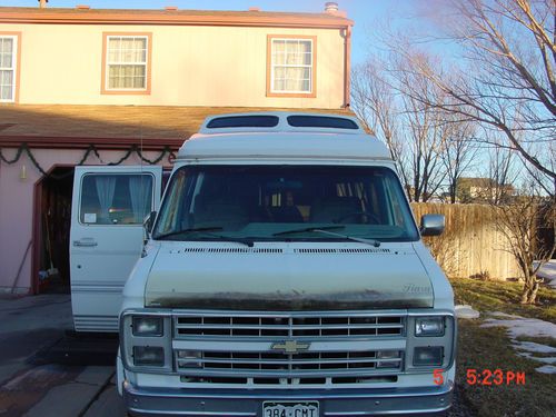 Handicap van, low miles great condition