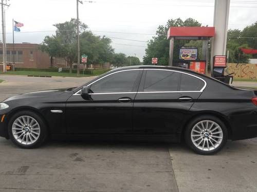 2012 bmw 528i  sedan 4-door upgraded rims 530i