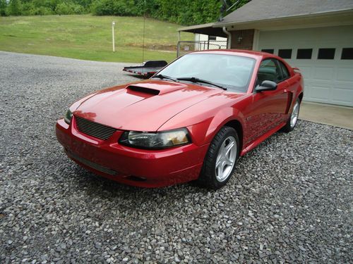 2001 ford mustang gt very low miles