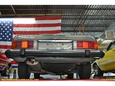VERY CLEAN STRONG RUNNING Classic 1984 Mercedes 380SL 3.8L Convertible AM/FM/CD, image 26