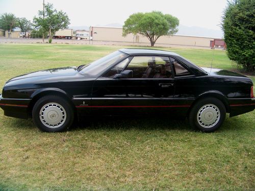 1988 allante has hard/soft top