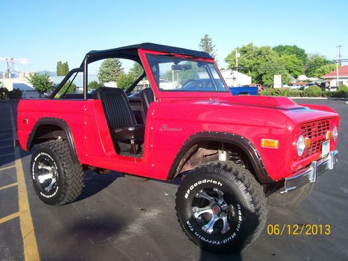 1970 ford bronco 4x4 custom, 5.0l 302, restored driver.