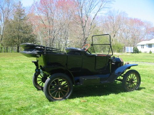 1914 touring car