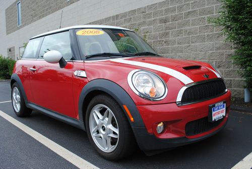 2008 mini cooper s automatic, moonroof with low miles excellent condition