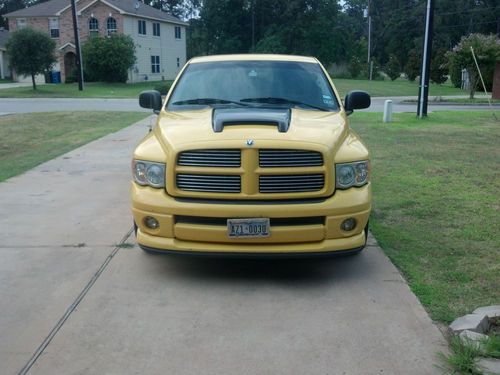 2005 dodge ram 1500 5.7l hemi rumble bee,