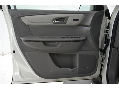 Leather Heated Seats Navigation Rear Entertainment Used Cars Greater Kansas City, image 5