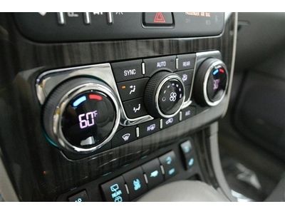 Leather Heated Seats Navigation Rear Entertainment Used Cars Greater Kansas City, image 30