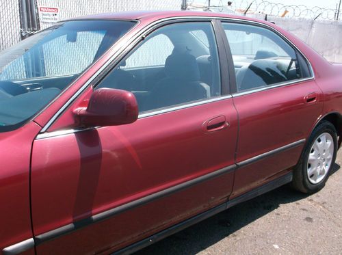 1997 Honda Accord, NO RESERVE, image 9