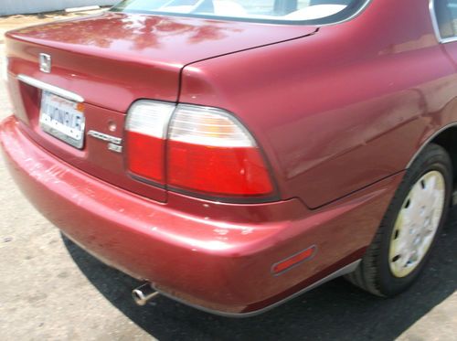 1997 Honda Accord, NO RESERVE, image 11