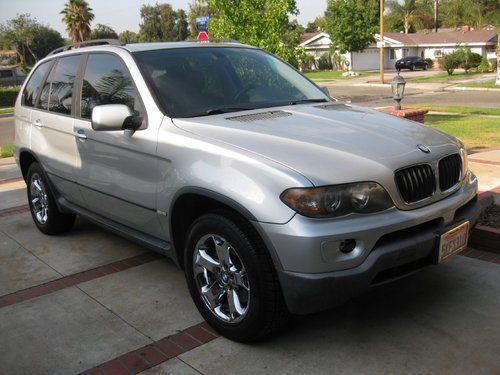 04 bmw x5 3.0l. 97k miles. pristine.clean title. upgraded stereo. premium wheels