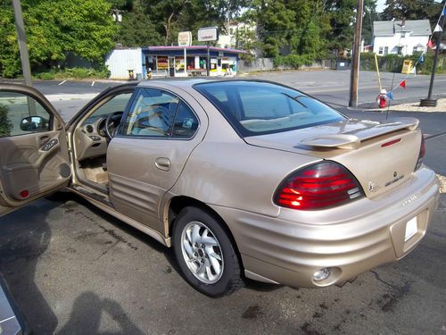 2001 pontiac grand am se v6 4 door sedan