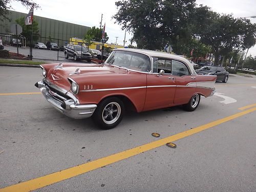 1957 CHEVROLET BEL AIR 4 DOOR HARD TOP CLEAN FL CAR MAKE OFFER SHOW CAR, image 2