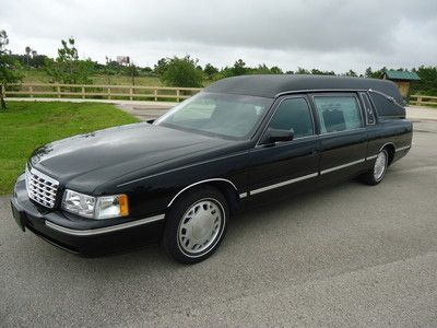 Florida 98 cadillac funeral hearse 23k low miles by superior coaches nice shape