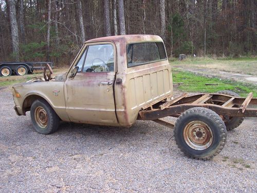 1968 c10 stepside bed orignal 4 speed tranny