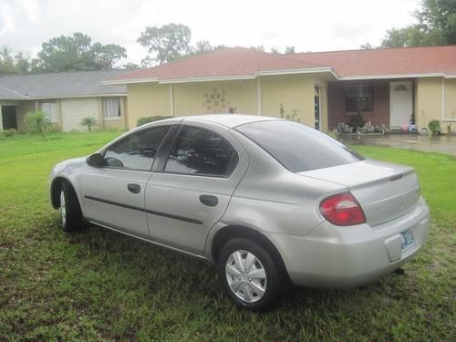 2003 dodge neon se sedan 4-door 2.0l