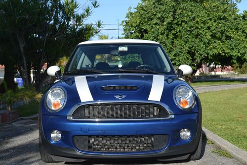 2009 mini cooper s hatchback 2-door 1.6l