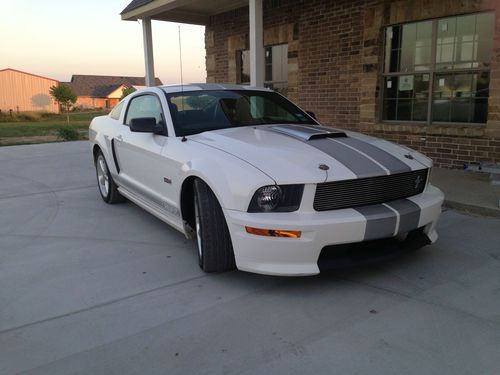 2007 ford mustang shelby gt only 5763 built!! 1 owner - non smoker