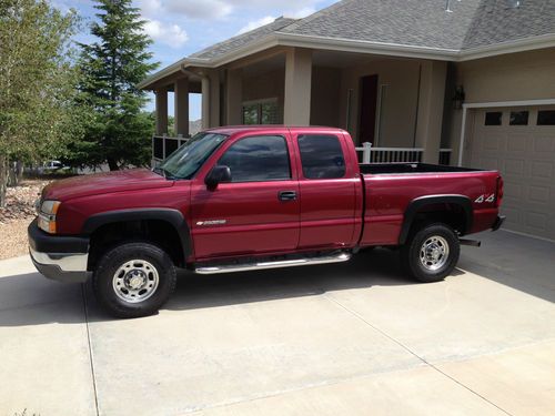 Ls, 4wd, extended cab, short bed,low miles, 4dr, burgundy, 6.0l